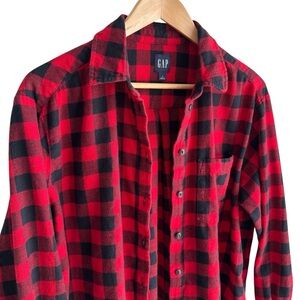 Gap Buffalo Plaid Flannel Button Down Shirt Womens M Red Black Check Soft Cotton
